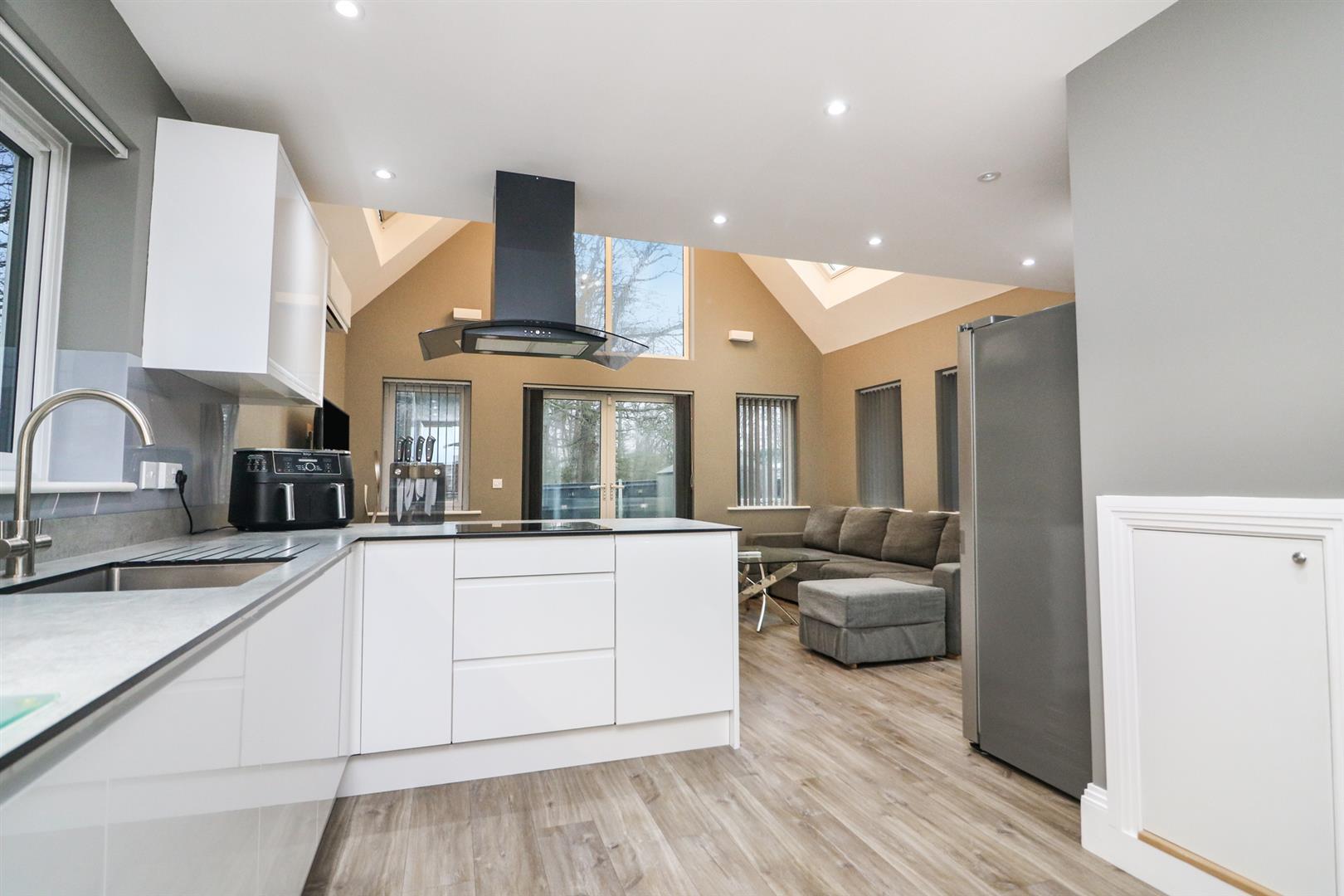 Property Image 46785218-45f7-403e-9d65-df893f21fefe