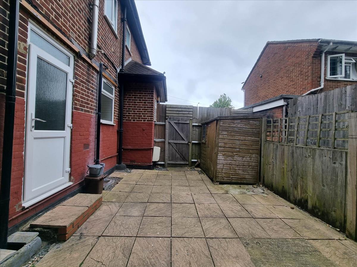 Property Image 468c3b55-4d65-48a2-8c6c-f609fa688337