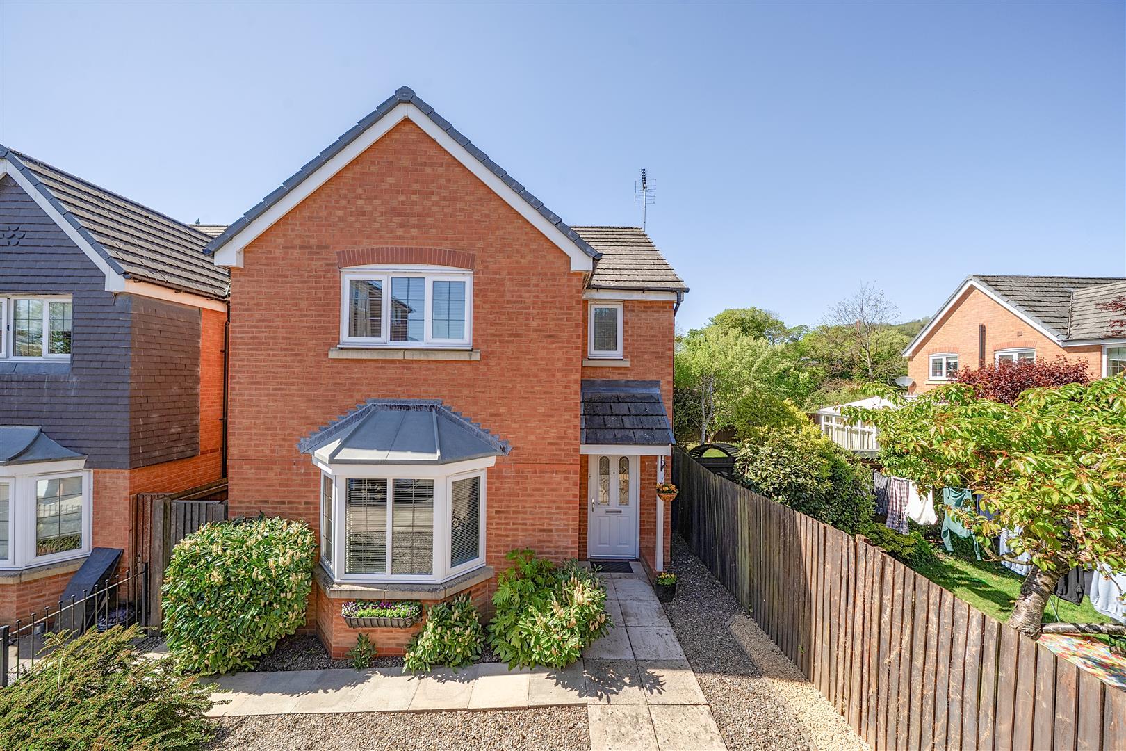 Property Image 46954cd3-4871-4348-861c-f00f350b7f60