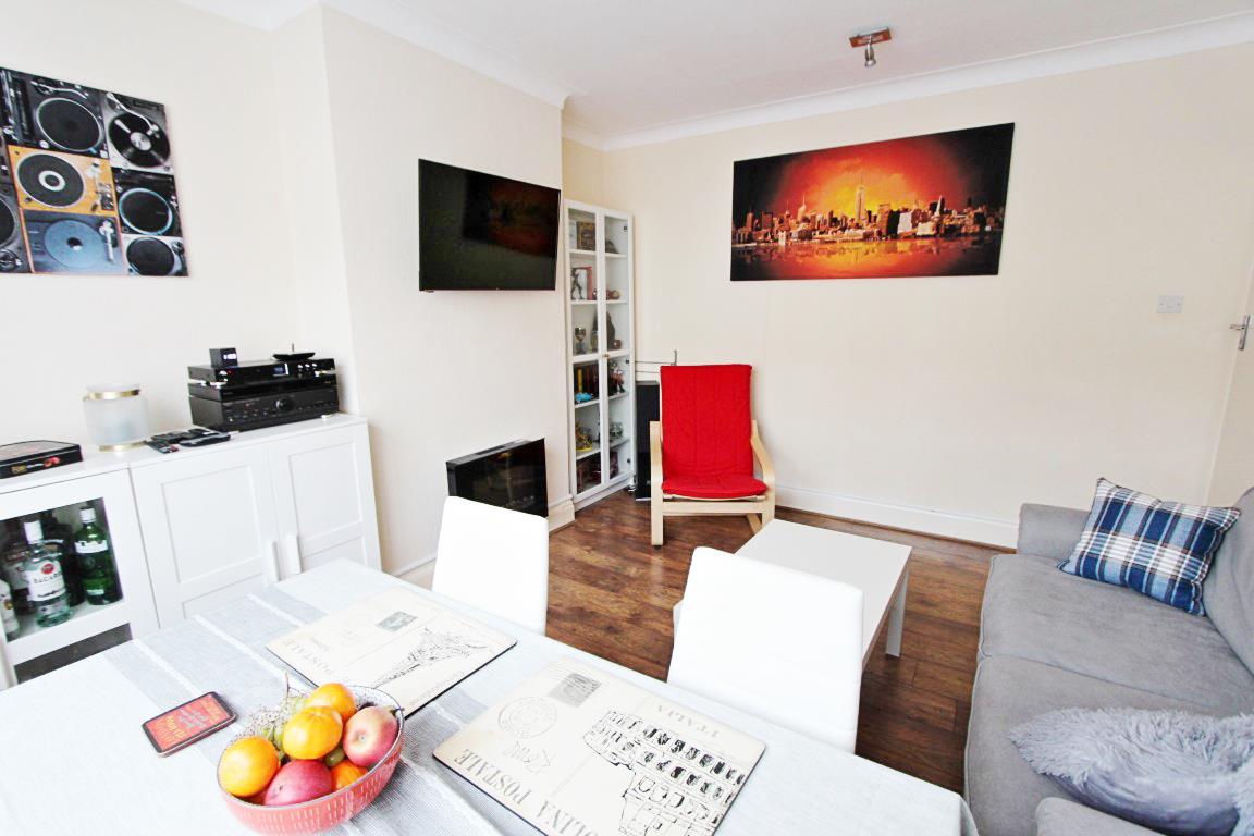 Property Image 469aaad4-ff07-465a-8788-c28eb6fb97ed