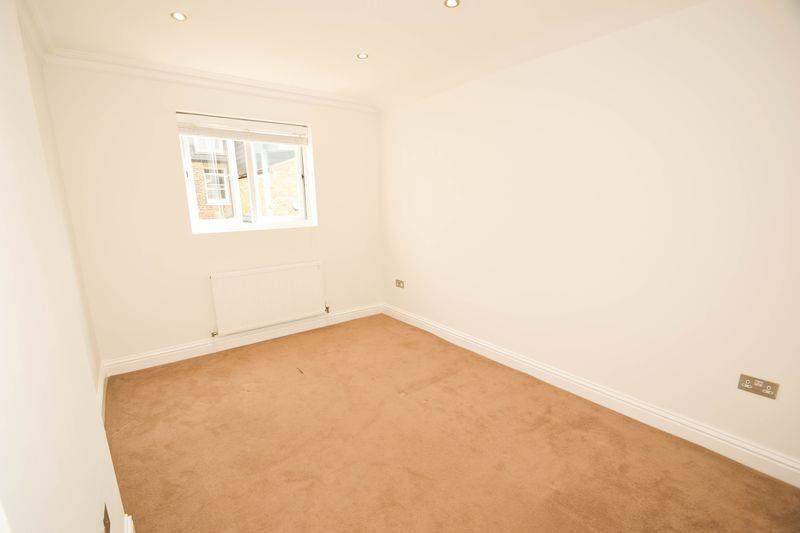 Property Image 46a80f3d-3ac4-4288-8f10-ceeecbcc3b8f
