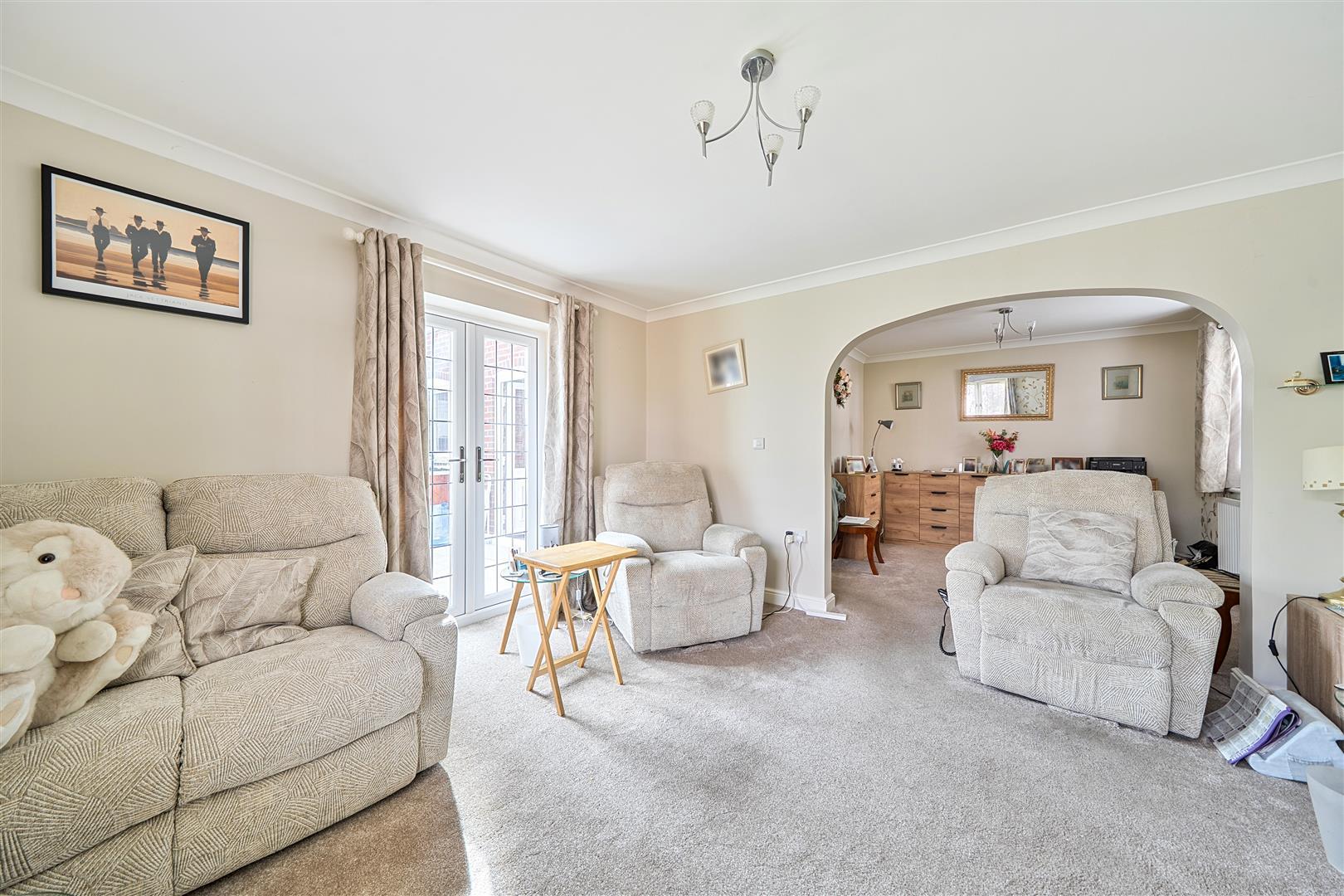Property Image 46ac3731-df41-45fc-91f1-a51517504863