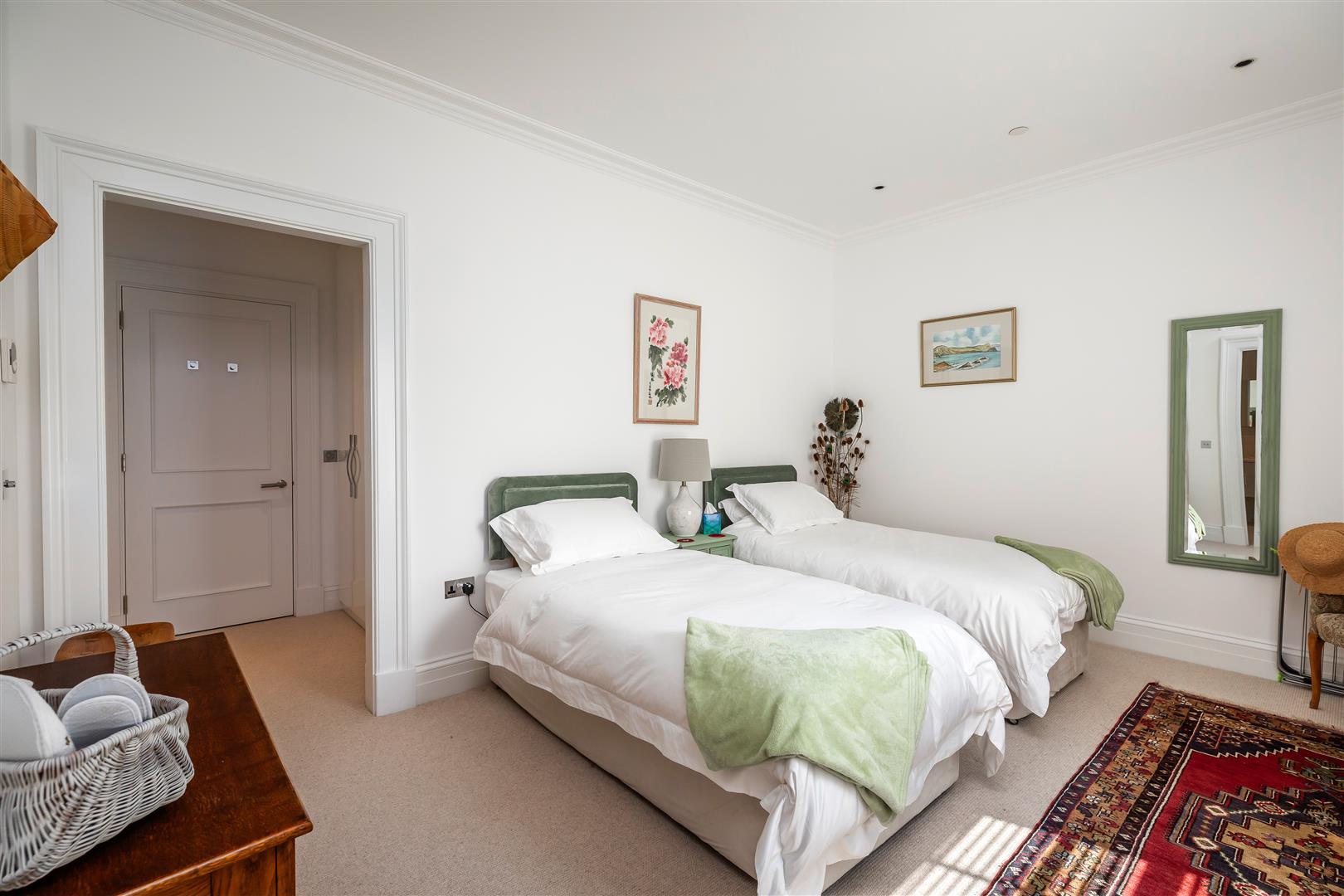 Property Image 46bcc2f2-74b5-40bf-9b1e-5ee2cb1859b2