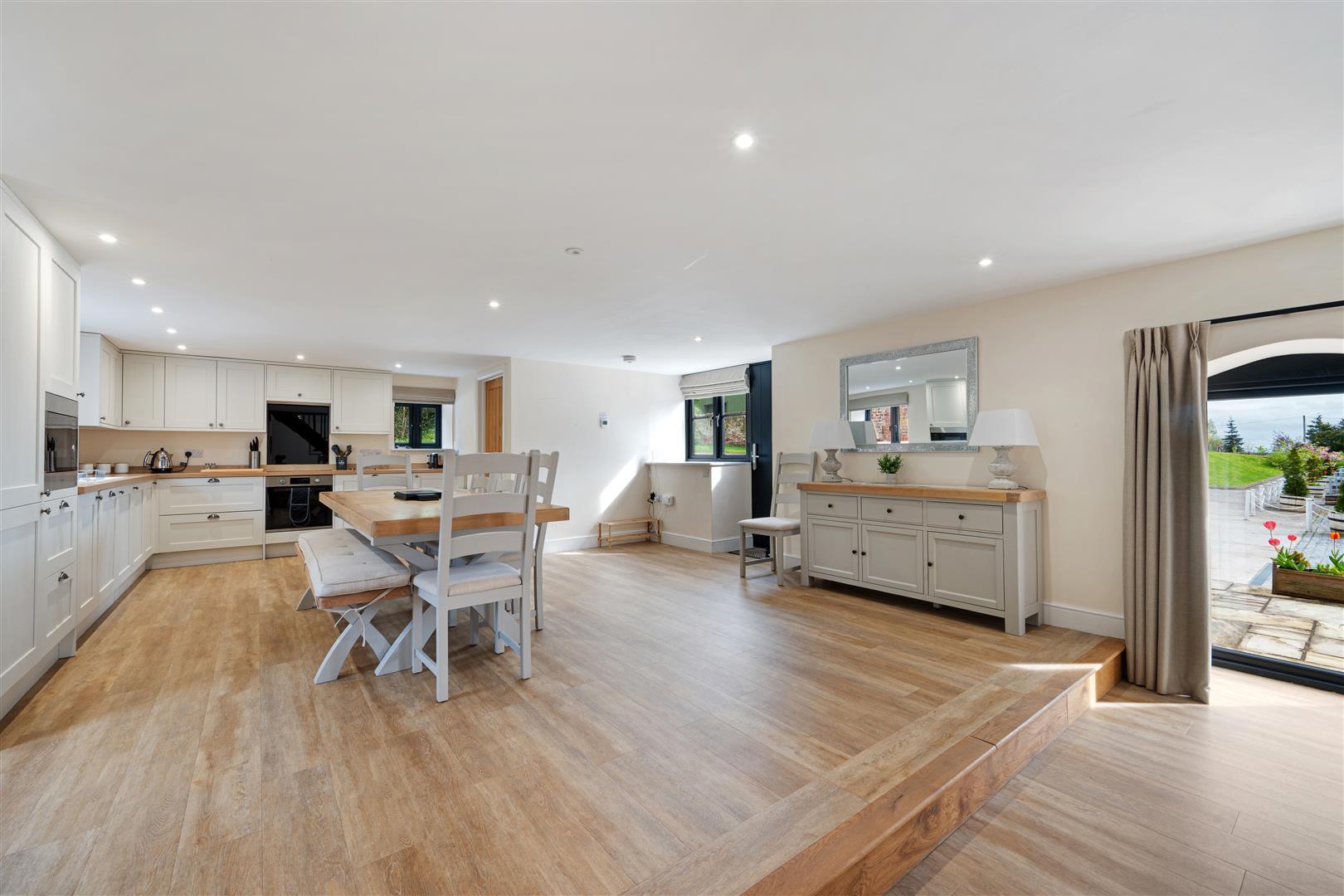 Property Image 46cfeb85-23fc-4ed8-ad0f-c6705f75b3b6
