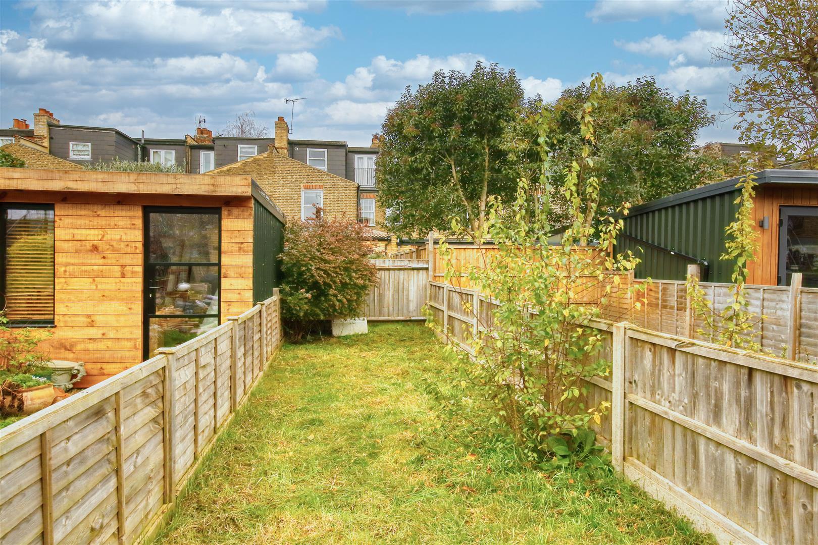 Property Image 46db3d28-ec46-422d-a2c7-5813c2b21c6d
