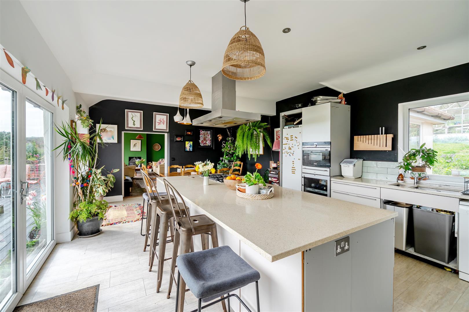 Property Image 46de59ed-11eb-4434-9eaa-966ac9ebb69f