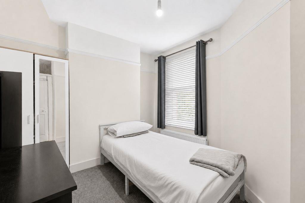Property Image 46e9e2f8-e940-4eb9-bc56-cc78668aaa2c