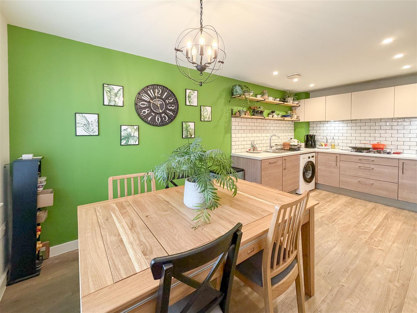 Property Image 4705dd93-2fbc-472e-8534-e70dc3c88fa9