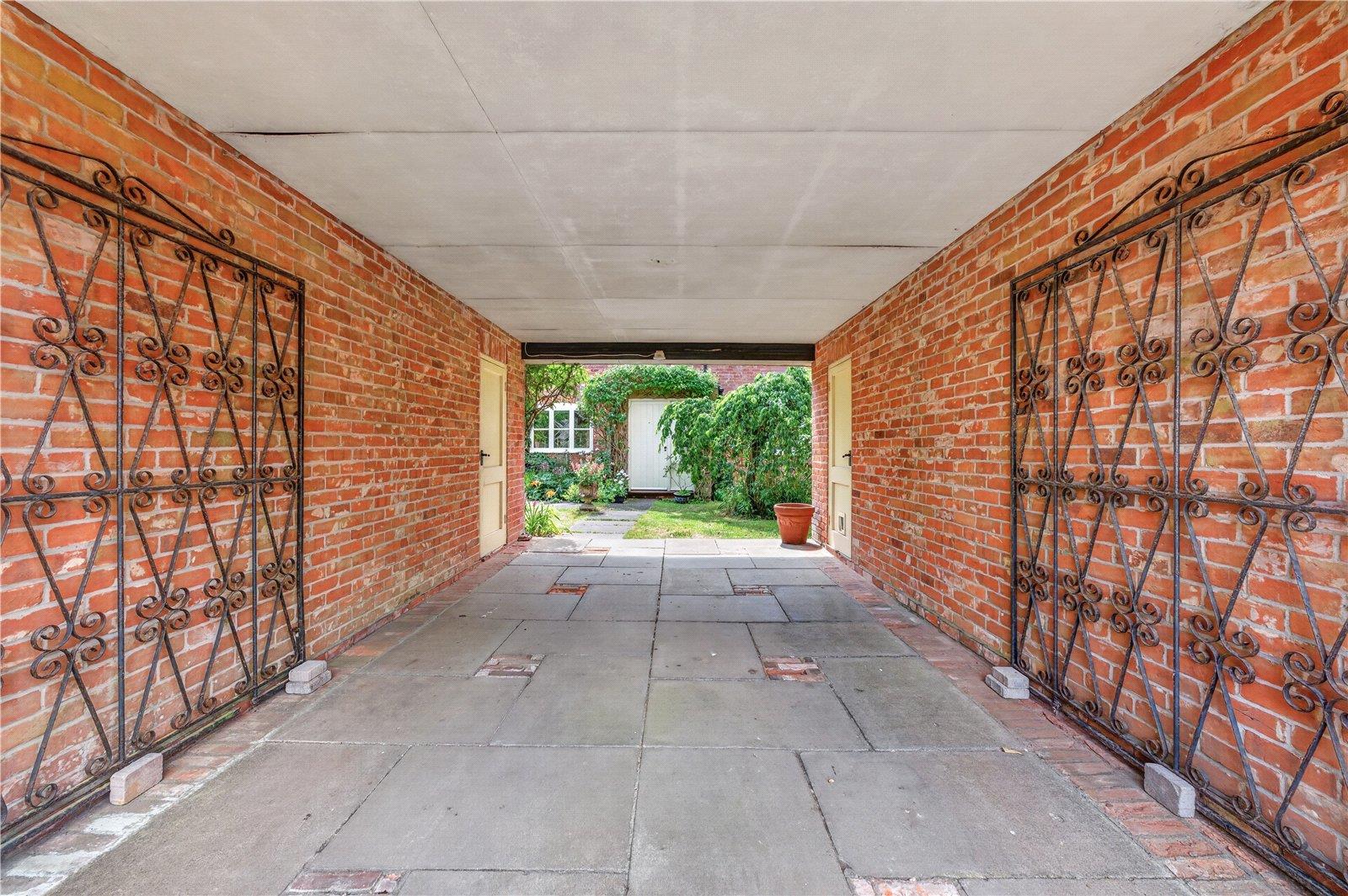 Property Image 470b1b8f-f0ef-4a1f-9daf-325890621da2