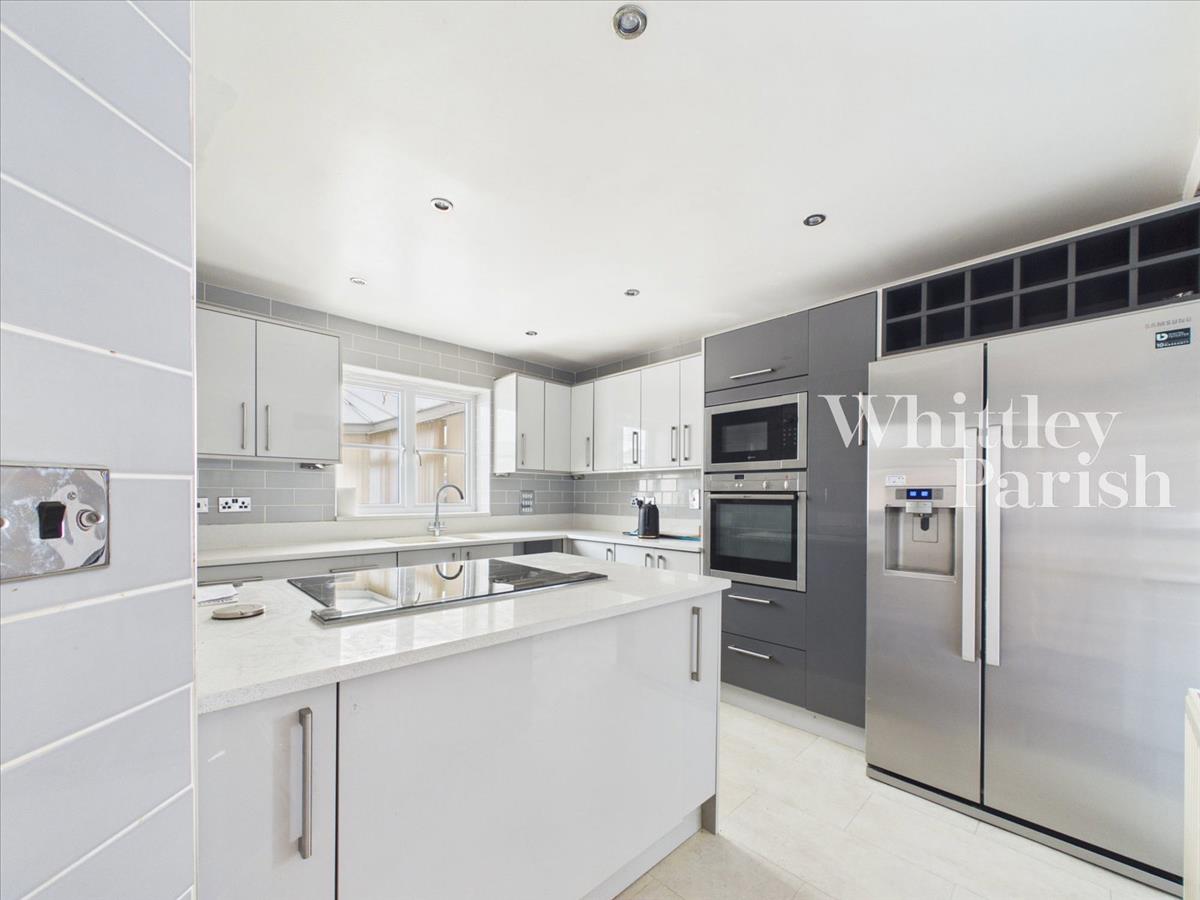 Property Image 47132313-569d-4f41-9ae9-01458c7ded1c