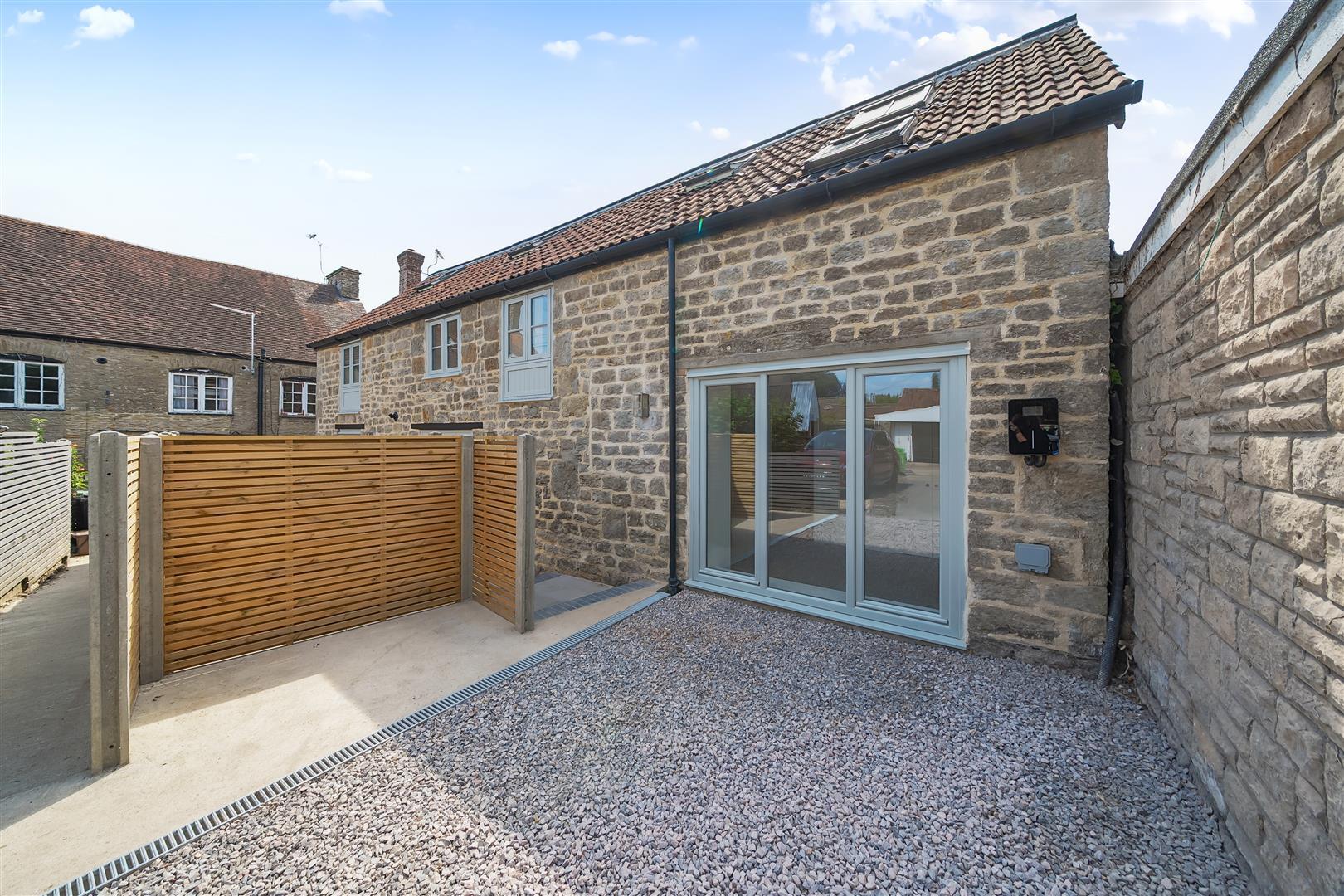Property Image 472598d0-8fc7-406c-9bfb-f996443d1695