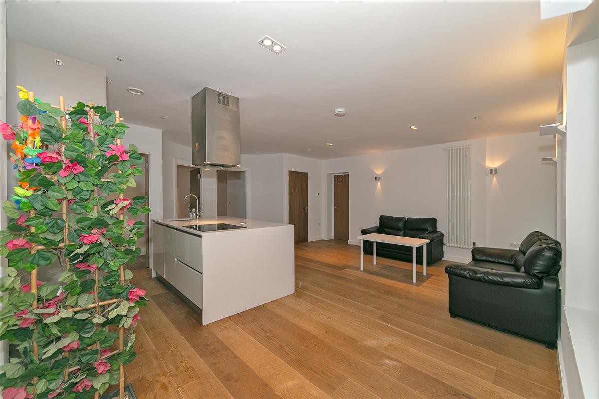 Property Image 472d3144-6af8-40c5-88af-e36c9bd11c5d