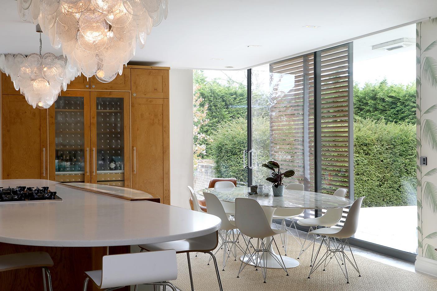 Property Image 47370132-bb02-43f7-bd63-6b311b95eb63