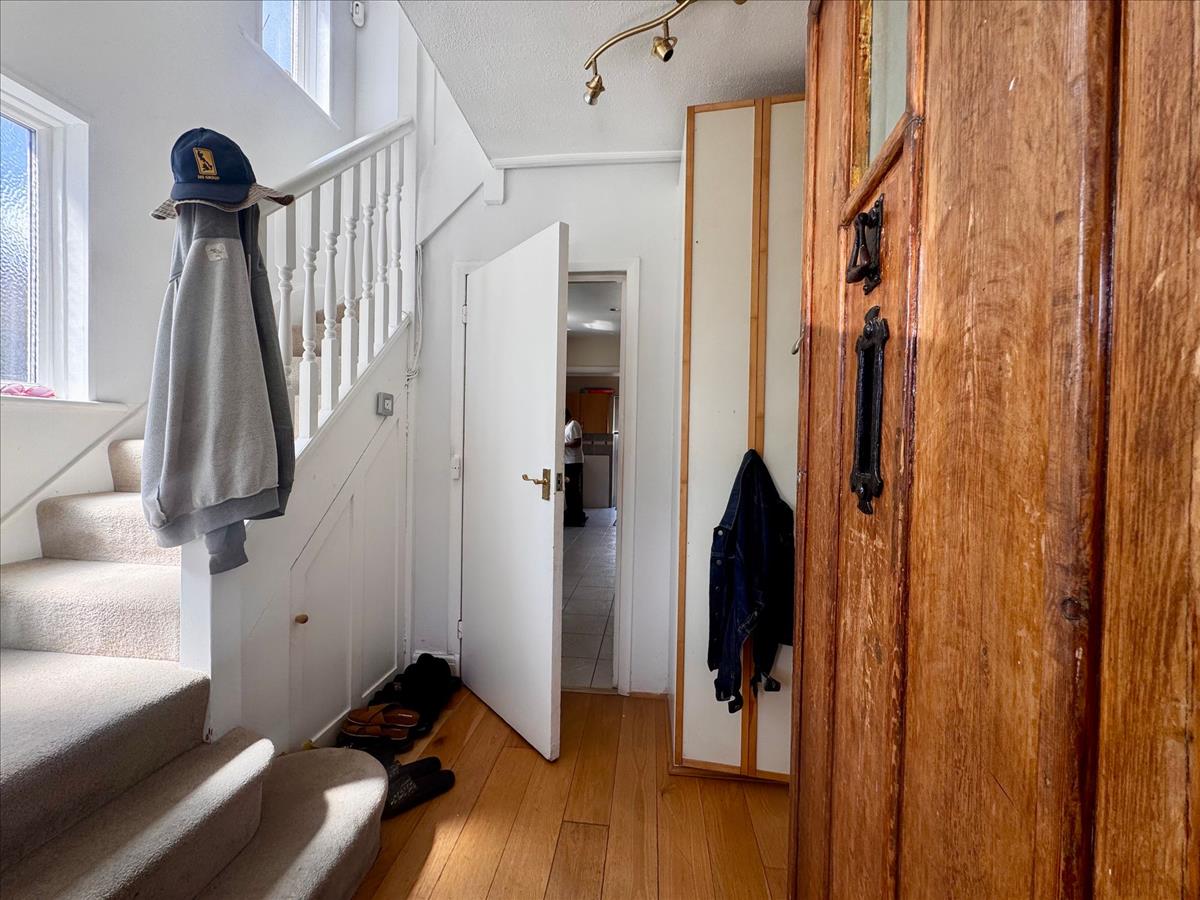 Property Image 4737ea9a-bc76-4fc6-8eca-7e46fcf5b183