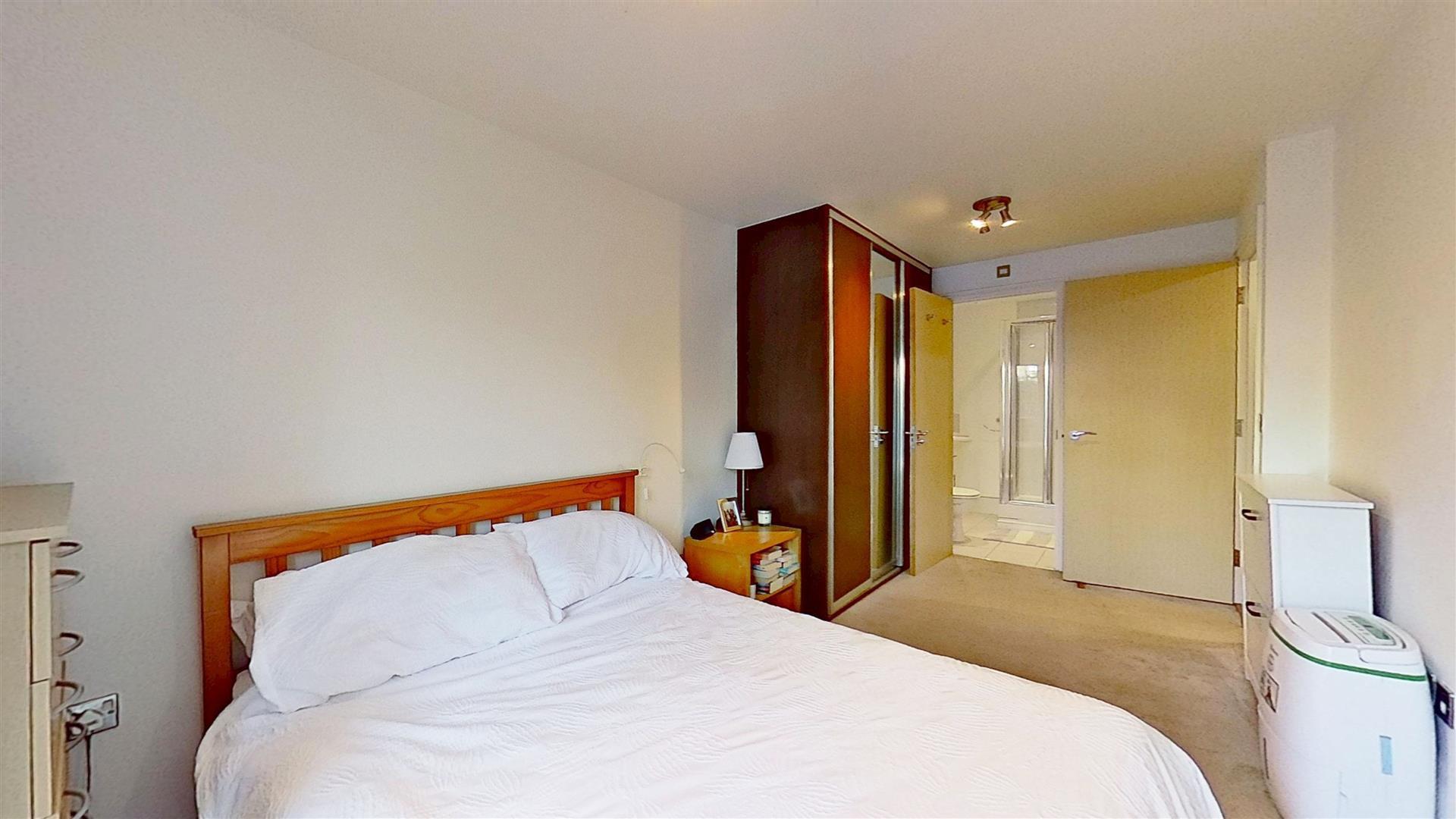 Property Image 473b3792-6788-4ef0-8e42-3651a2258d1d