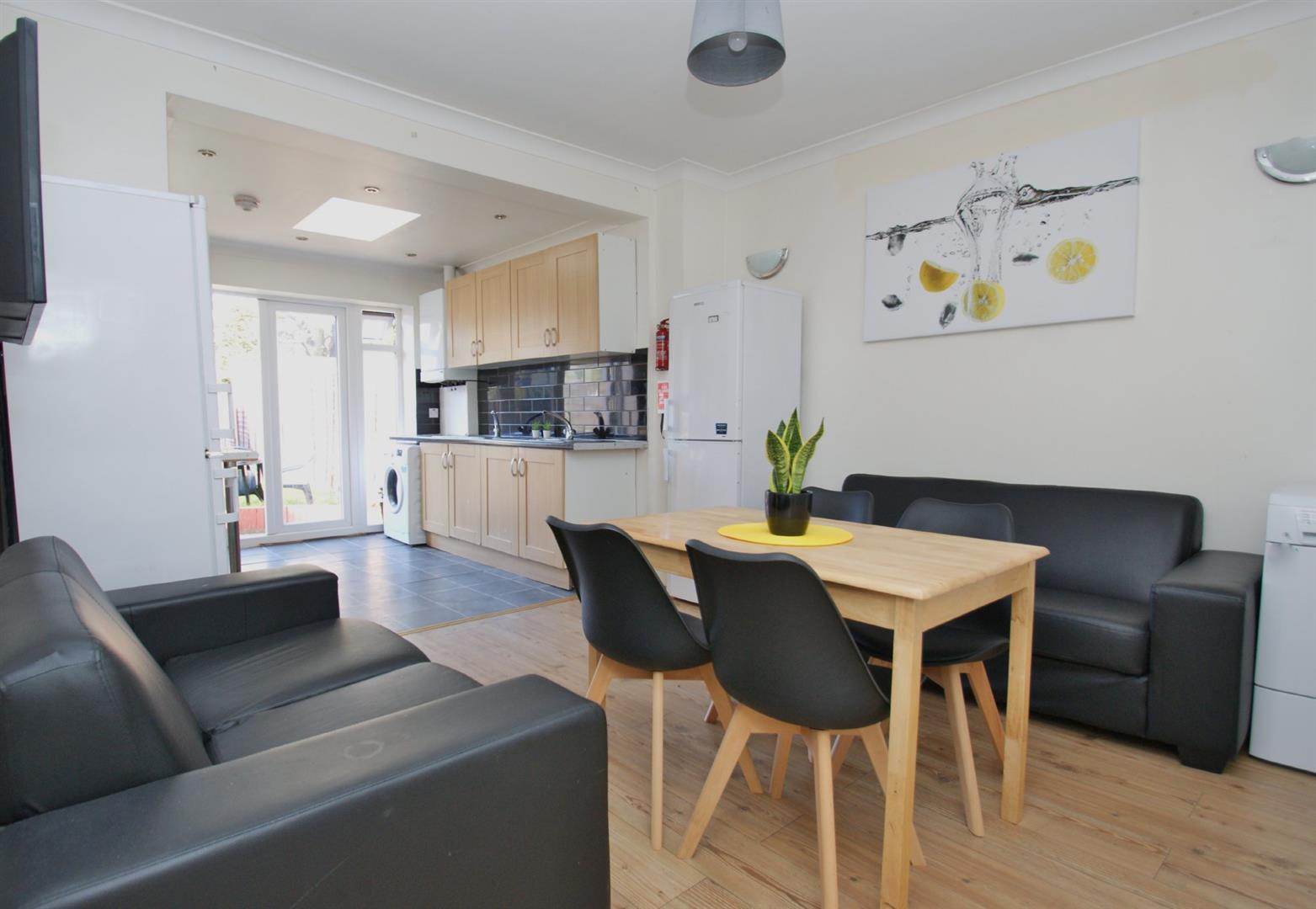 Property Image 47485615-992d-470b-a5ef-482fba5403ab