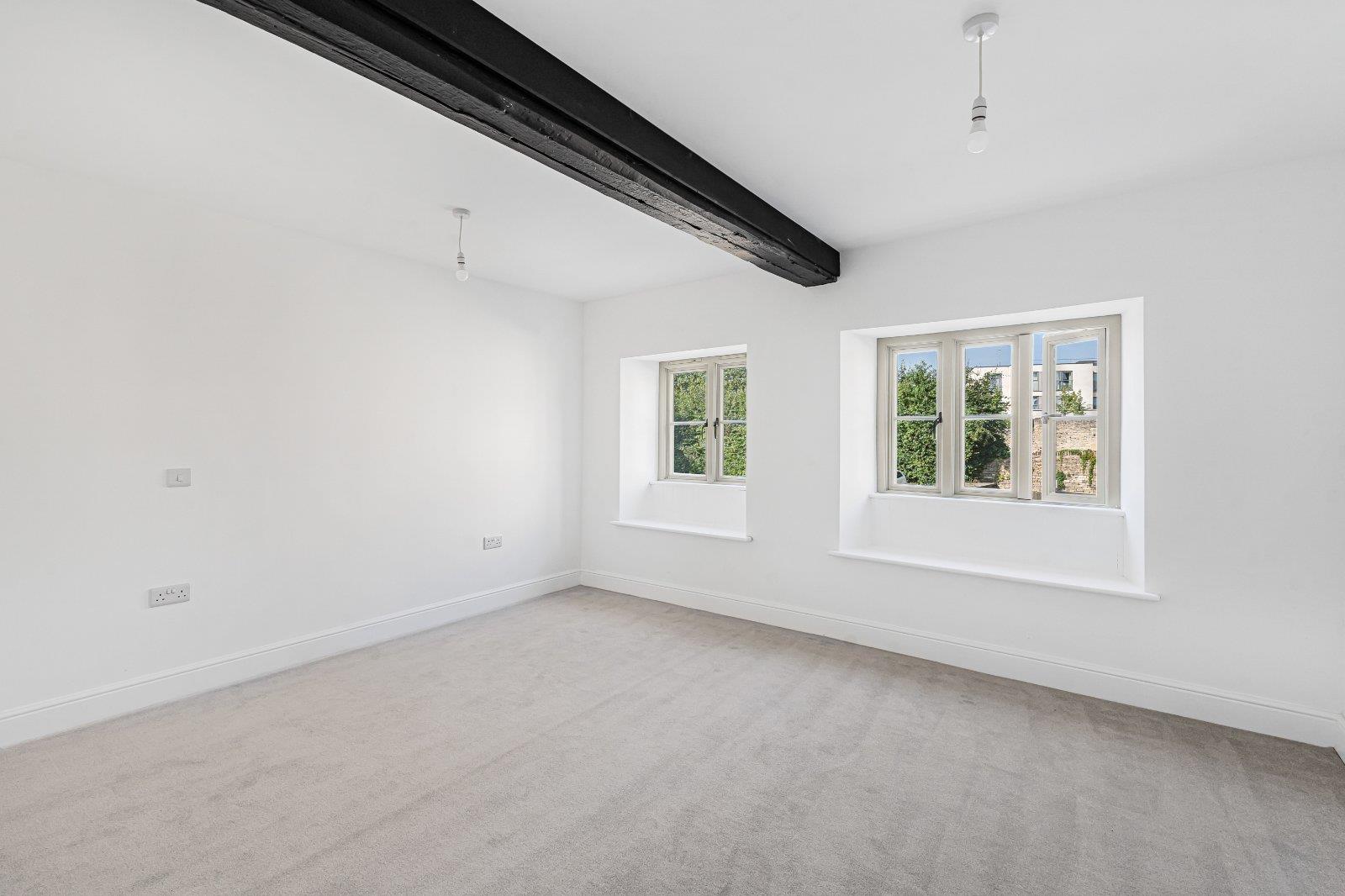 Property Image 47596e3b-f0d0-4021-84e1-207f308633c8