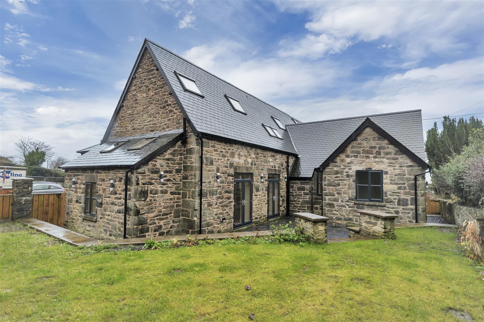 Property Image 47598ec8-f7c4-42a2-9ad0-ec829077e373