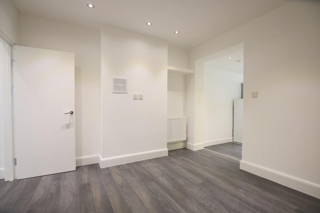 Property Image 47608278-48f0-492b-84f3-6c73b682b81b