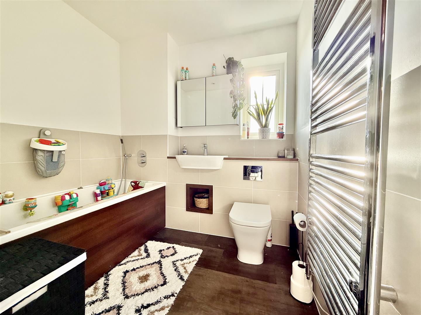 Property Image 476ee762-75ae-48d4-b01d-2cc931f3ec67
