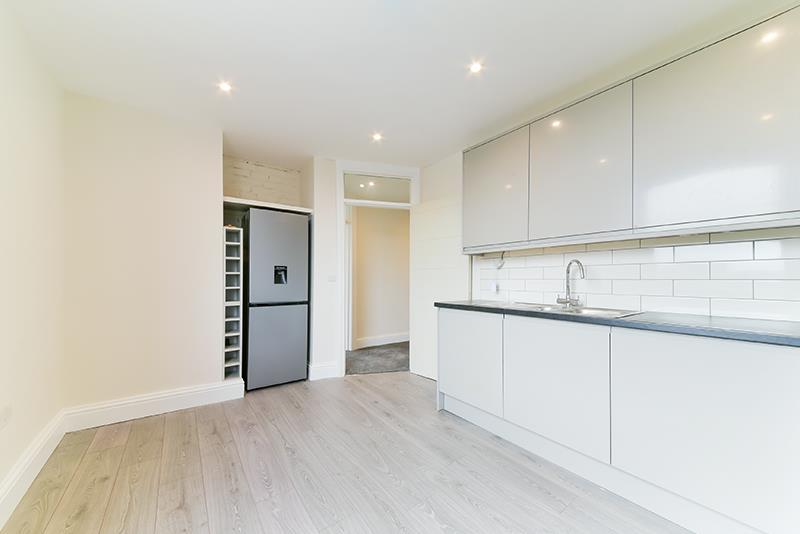 Property Image 477d9a41-2940-4c7a-a666-0965cf1f93f9