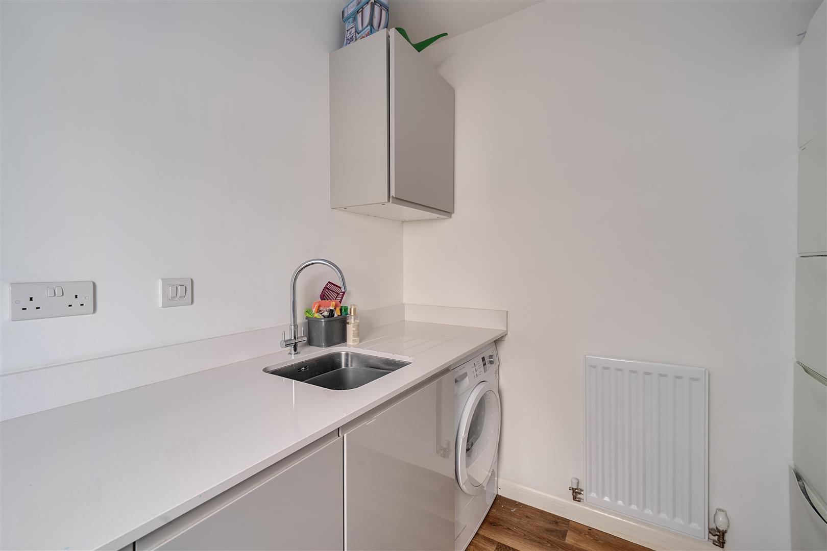 Property Image 47c631fa-92c0-49bc-99a8-8411e5b41762