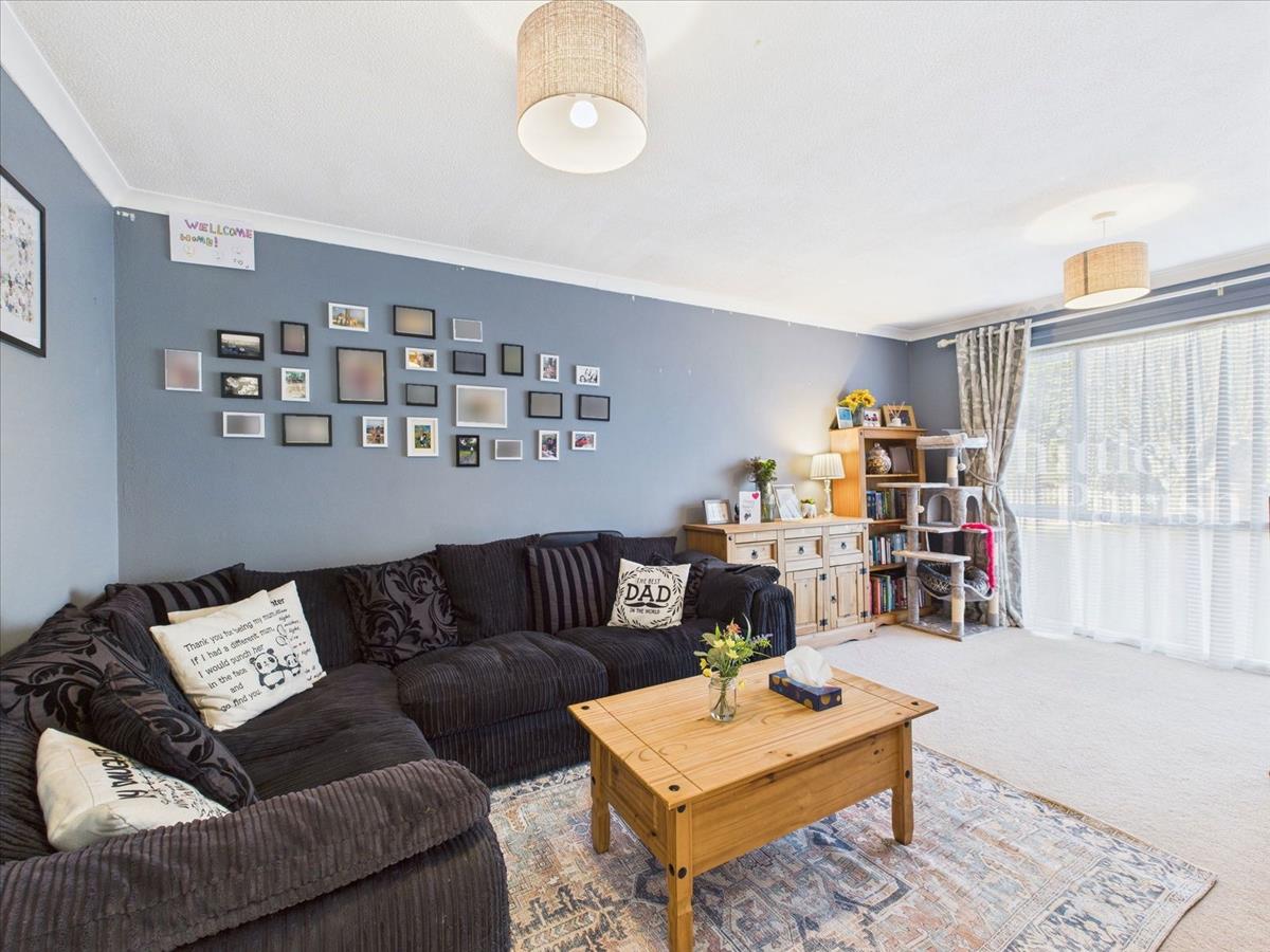 Property Image 47dcaec5-6c98-46f8-b167-193afa022e0e