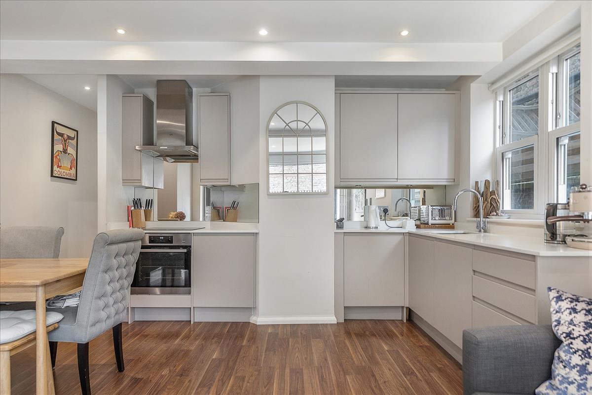Property Image 4805df5e-27e4-42ee-92f4-44e60f4a8264