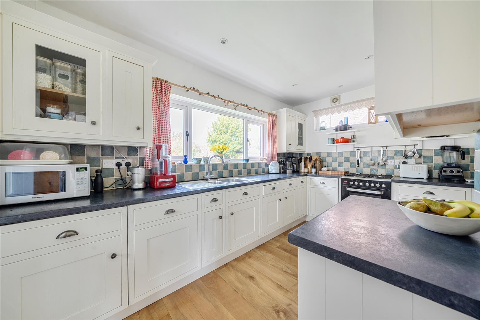 Property Image 48096ae3-c04a-4892-b396-8507b67bcce1