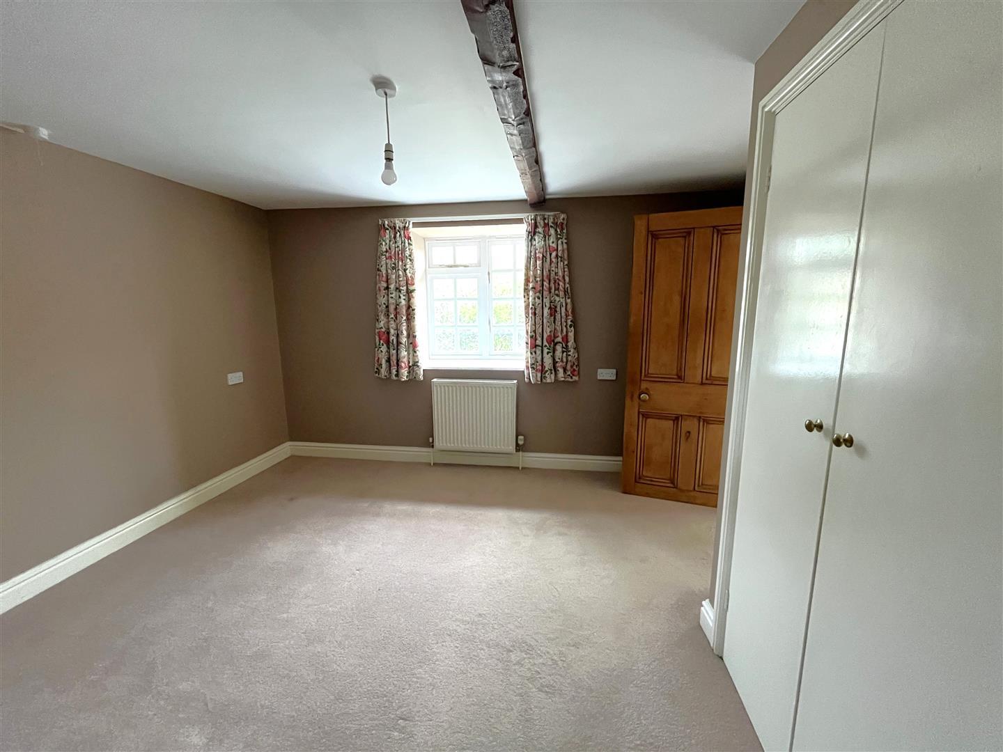 Property Image 483666e3-8913-402e-95e1-2f6da4da165b