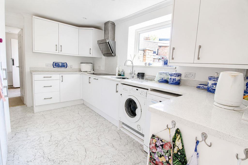 Property Image 483a83f3-203a-44fc-8445-64bf7b3828b9
