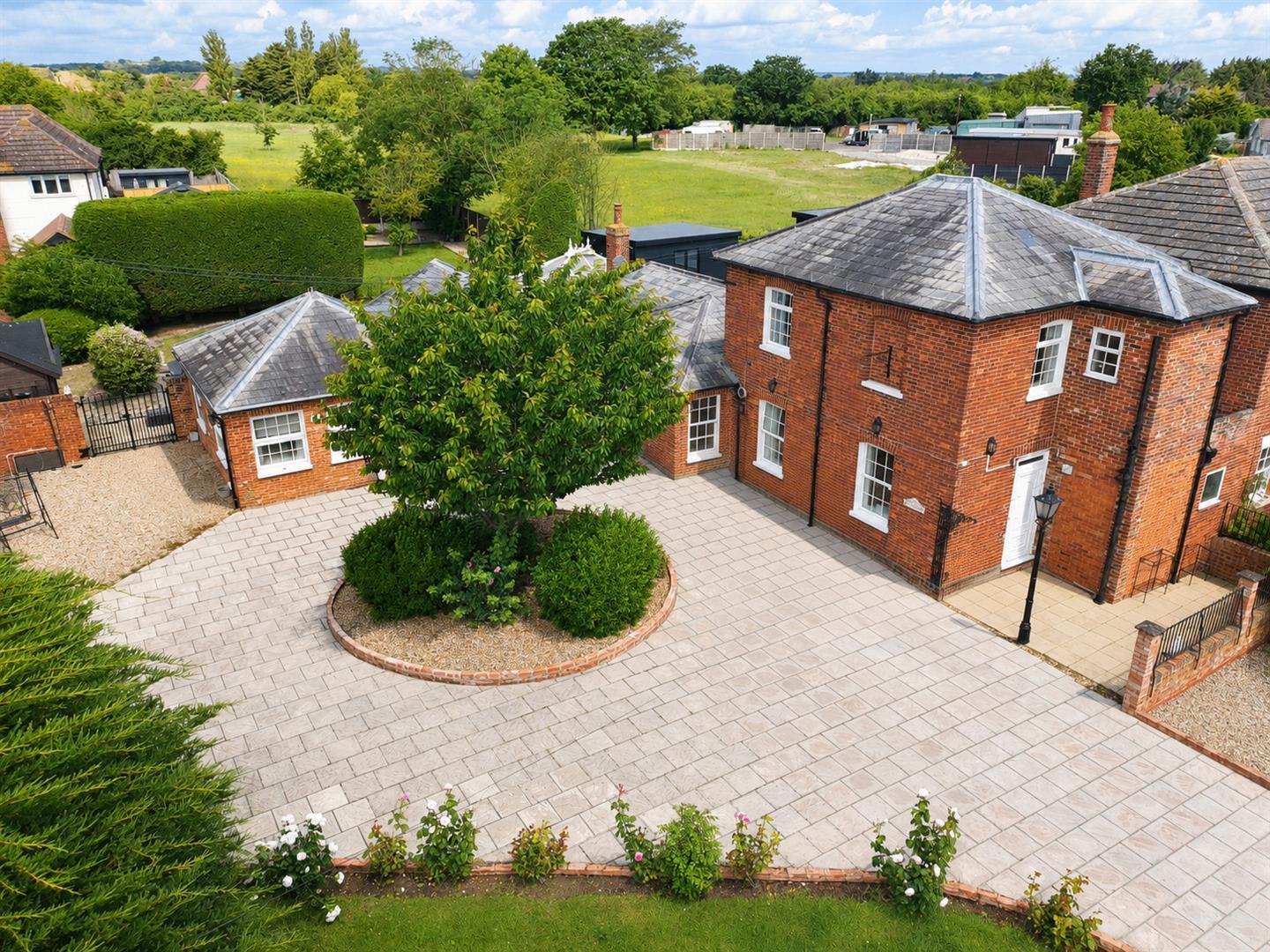 Property Image 4851355d-a888-4e84-8cc5-8a198f9da7a8