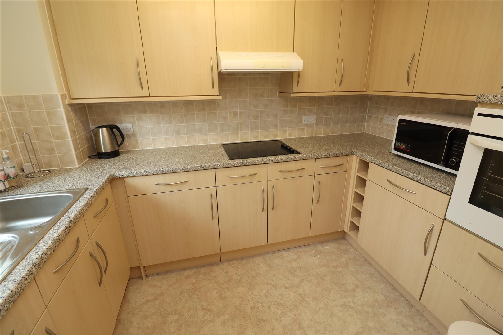 Property Image 485560c1-837e-455e-86eb-06e38c801254
