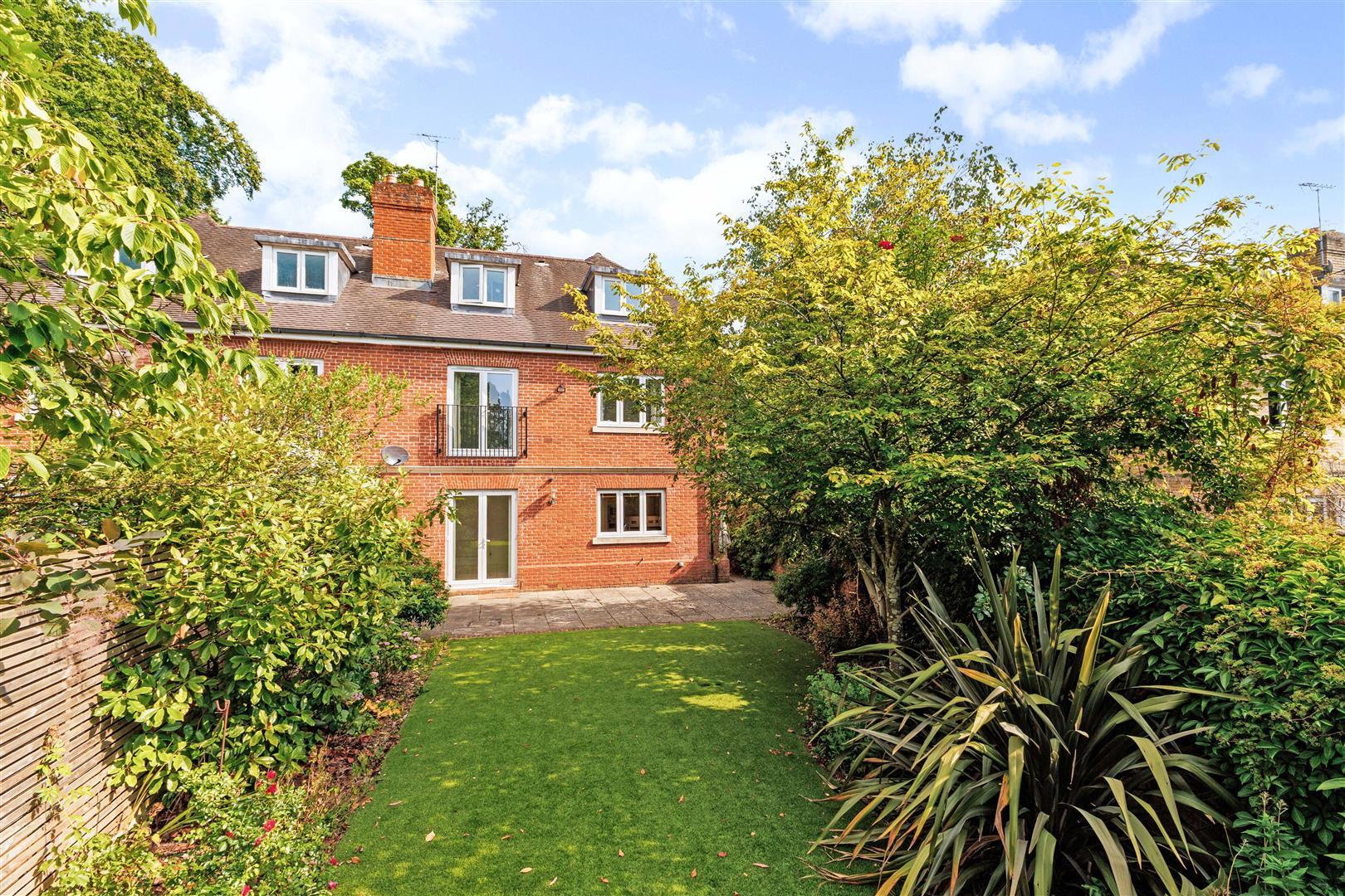 Property Image 485fc27d-37e5-4e48-8802-e117d9d7908c