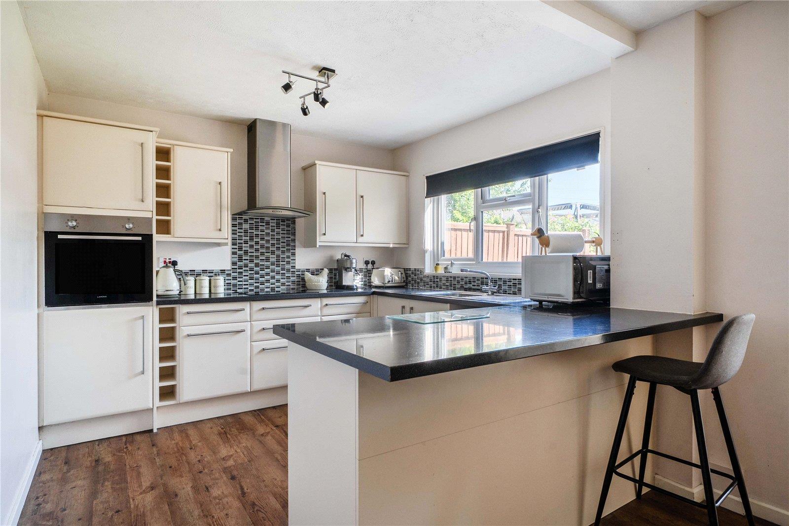 Property Image 48810424-6d8f-49a6-9092-7b3aa331b742