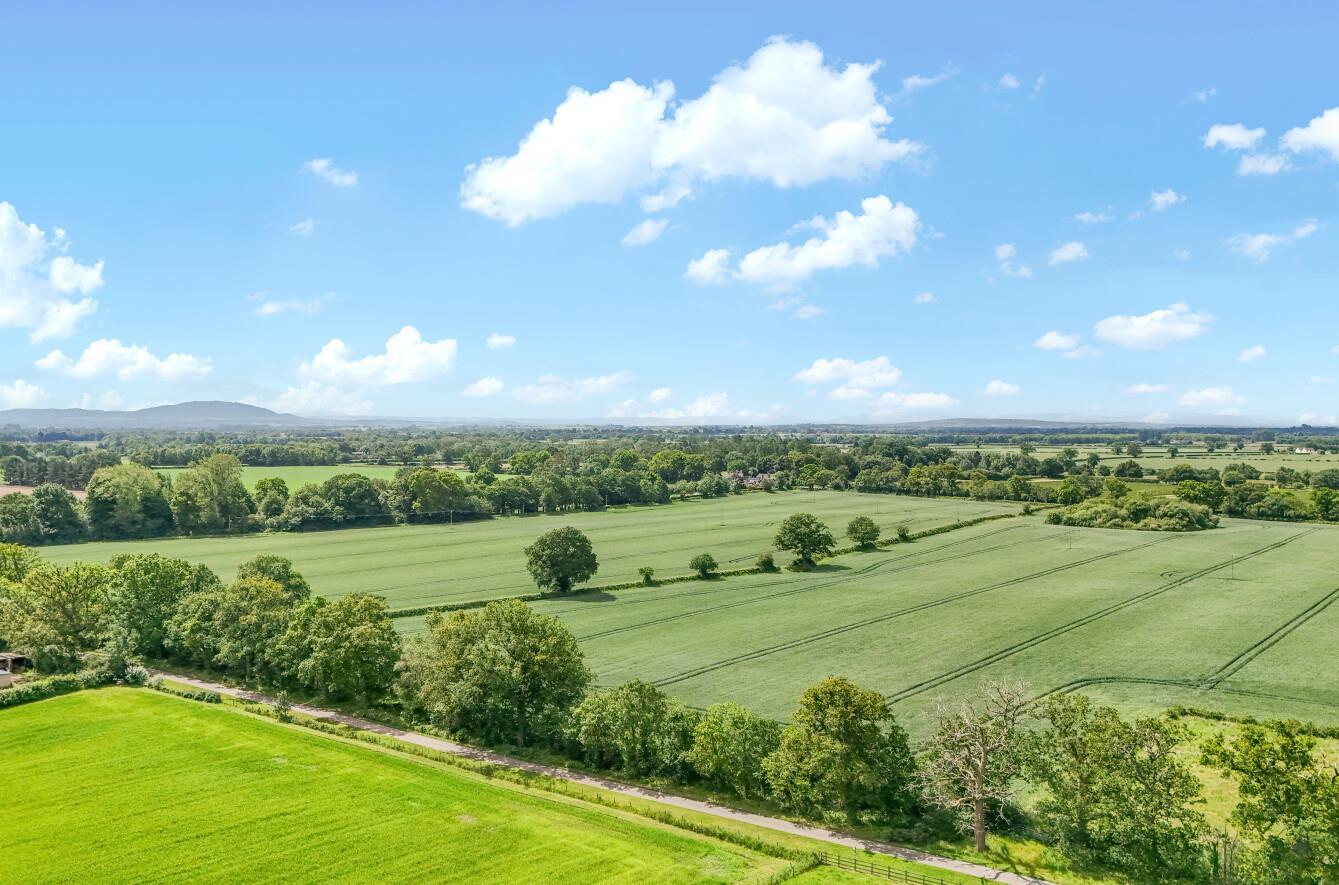 Property Image 4883f2f1-2253-4aba-a1d3-c0f13a1a0c7c