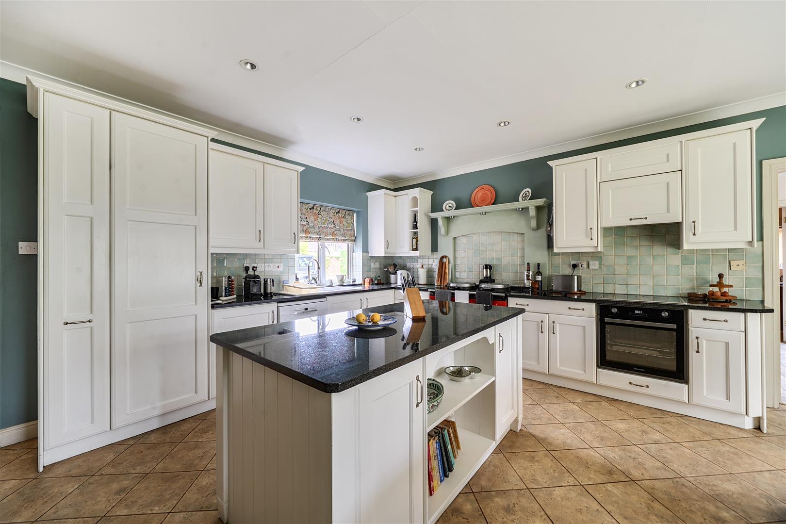Property Image 489867b9-a57b-43a1-8a14-d4430793358a