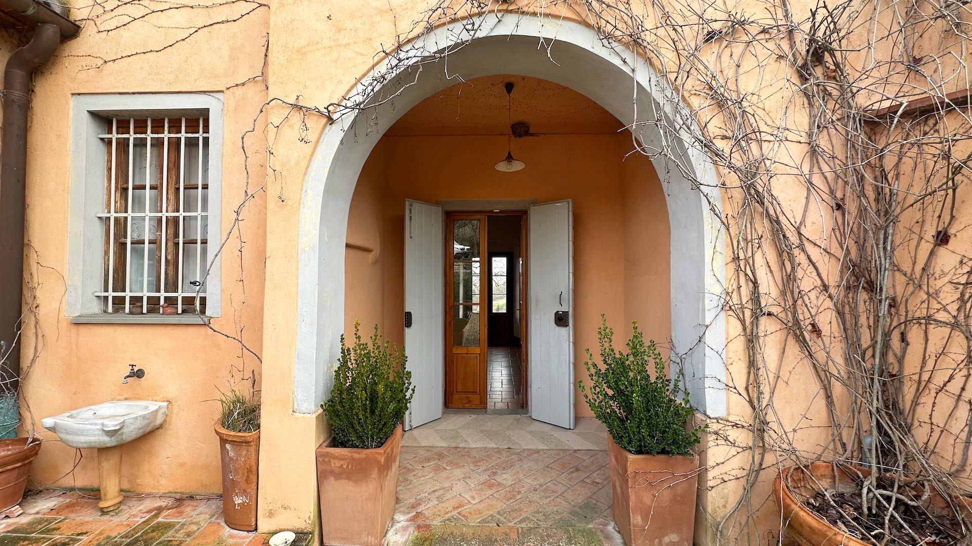 Property Image 48a5fb0f-103b-4438-9c04-15891ffebe6e