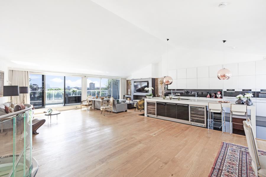 Property Image 48acf6b0-0c49-4b2f-80a1-6d9208217e55
