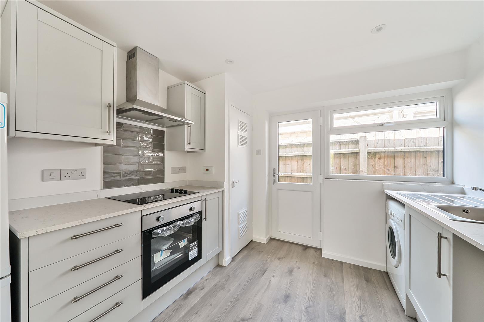 Property Image 48b85252-9107-4ef3-95cd-76be90d84423