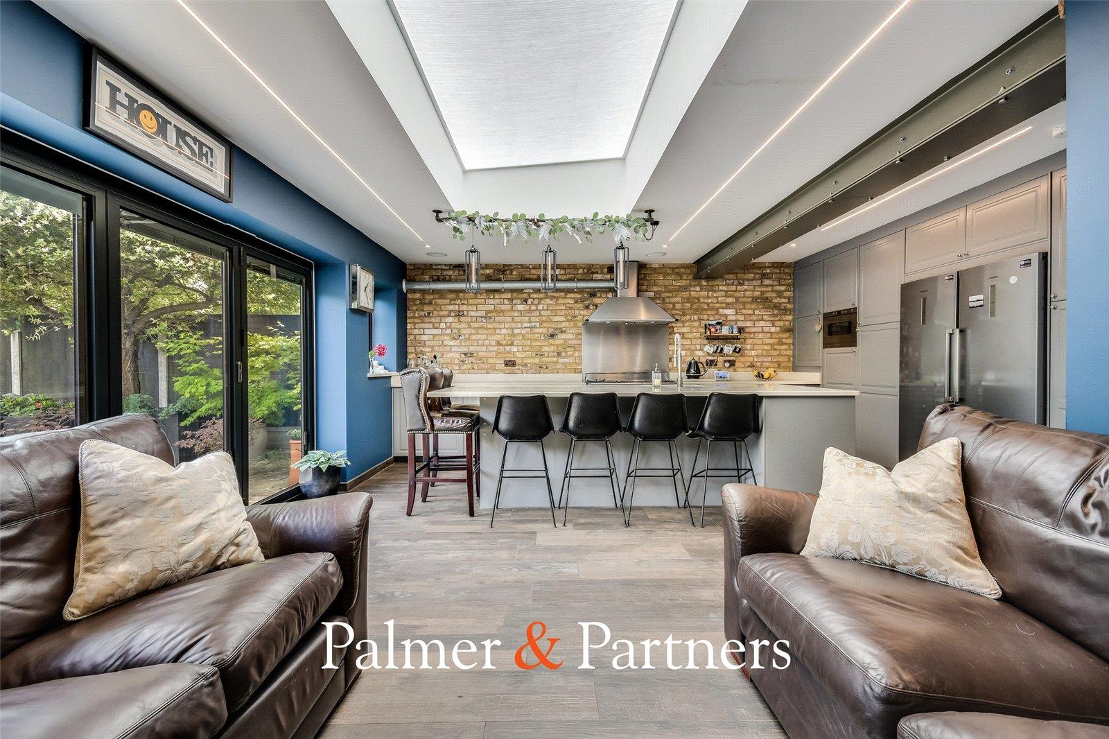 Property Image 48d41949-a960-4cf3-81ab-cee379d63197