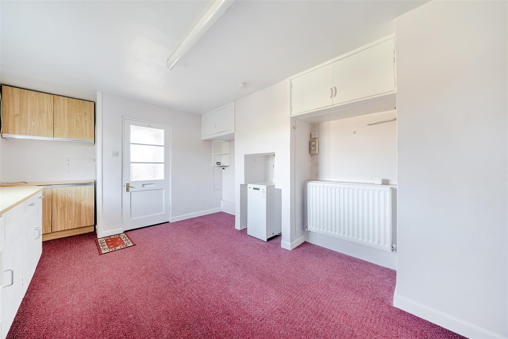 Property Image 48dcbf19-13c8-47e8-ad7a-e6b7362438f5