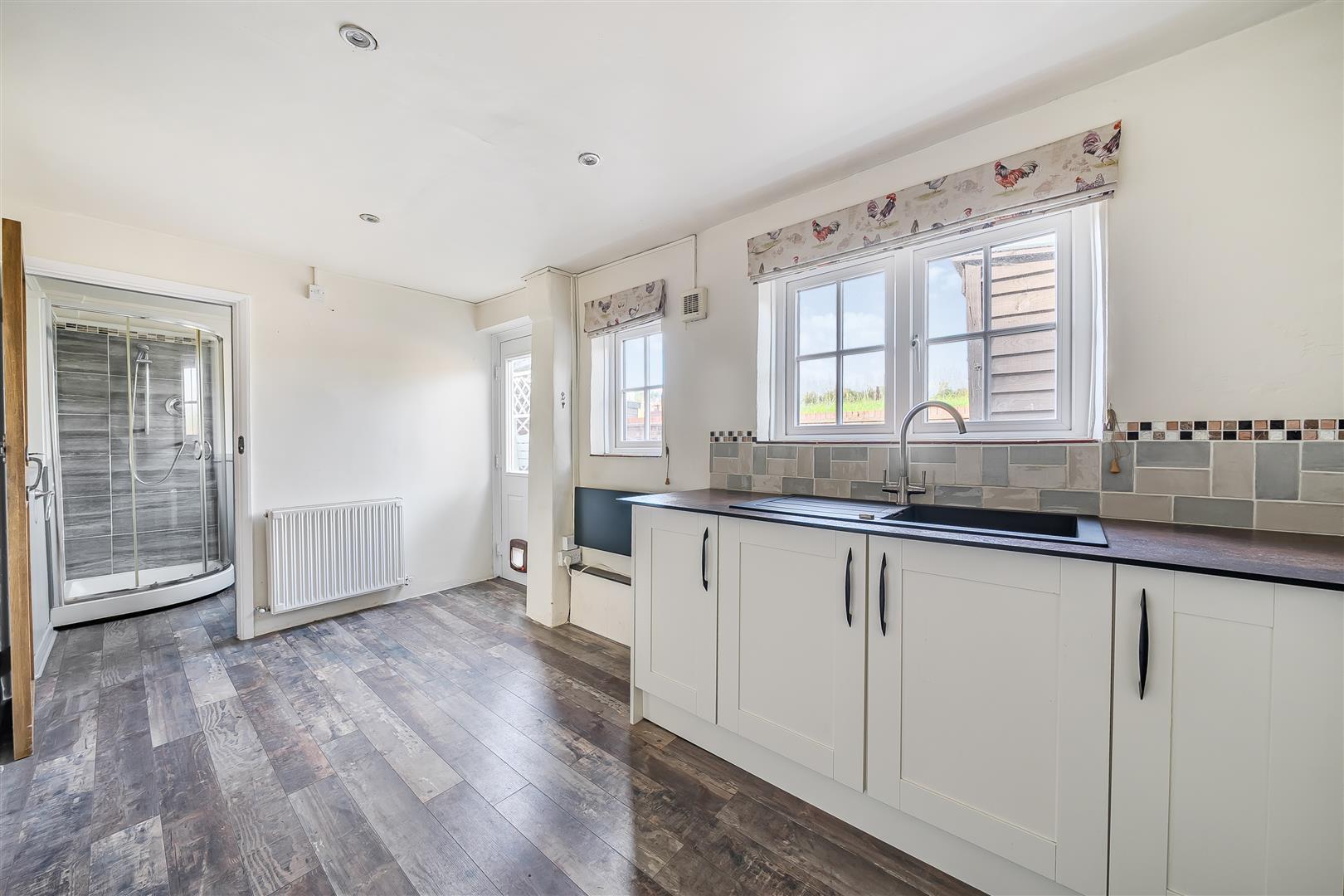 Property Image 48e311ff-8112-4f60-a36c-d856bba907eb