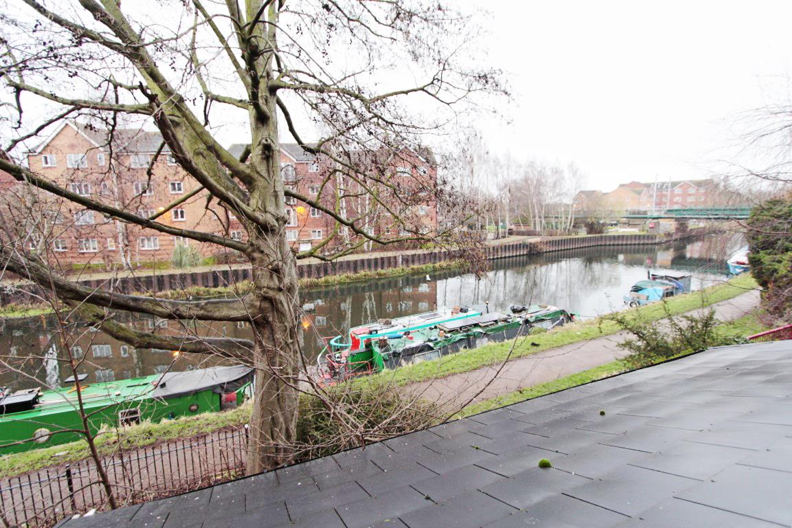 Property Image 48f4c9c4-8376-4747-9b41-ab41e3222a96