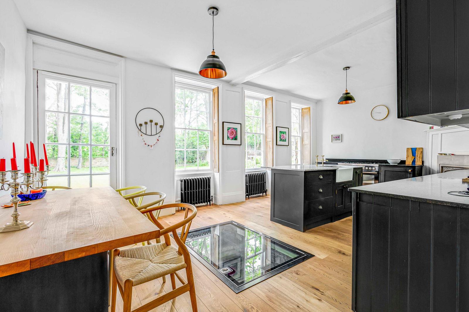 Property Image 48f6c4ec-5918-4c5f-8f26-37fc1a18bdad