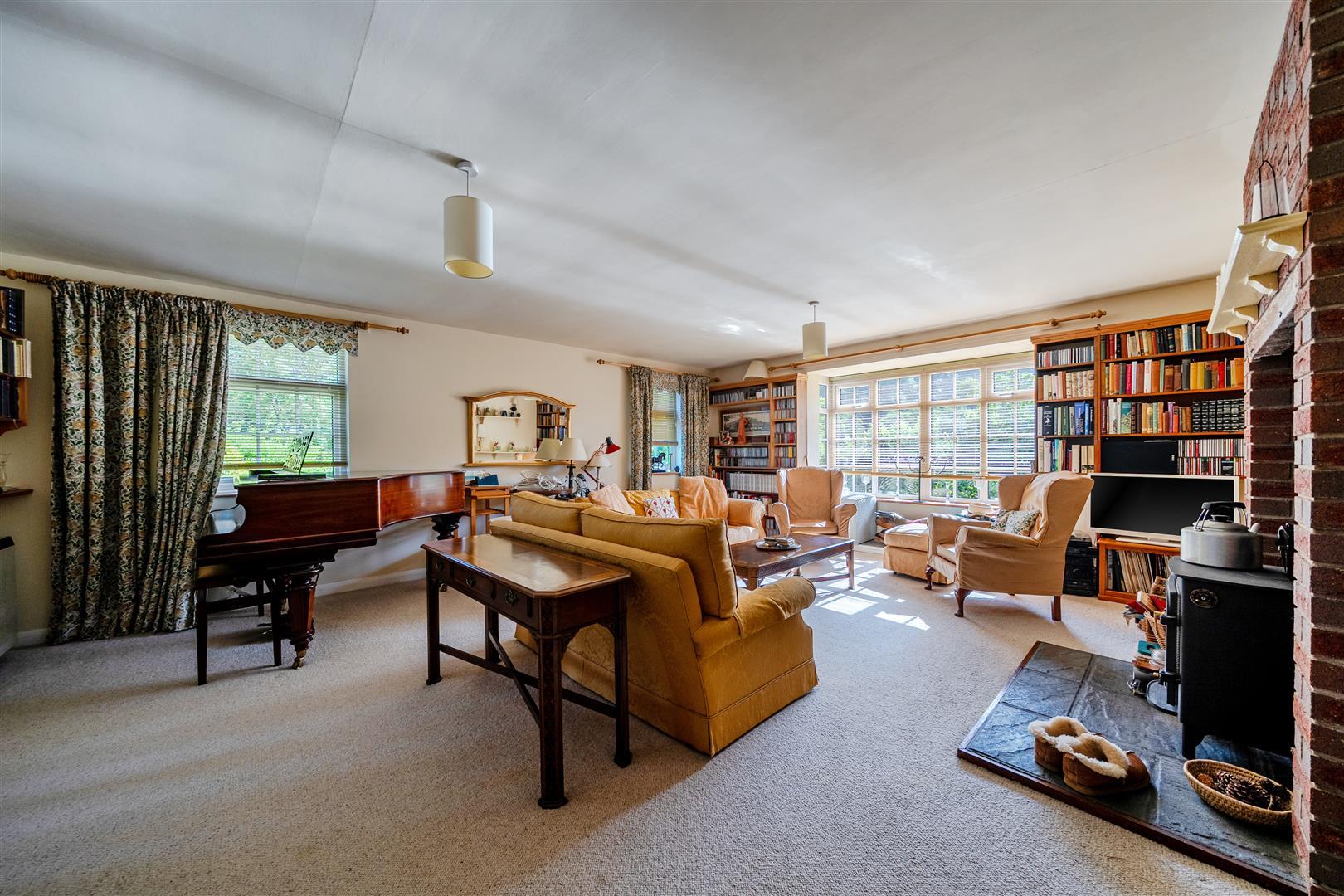 Property Image 48f94e2b-0db2-457a-850d-6ce6be77041e