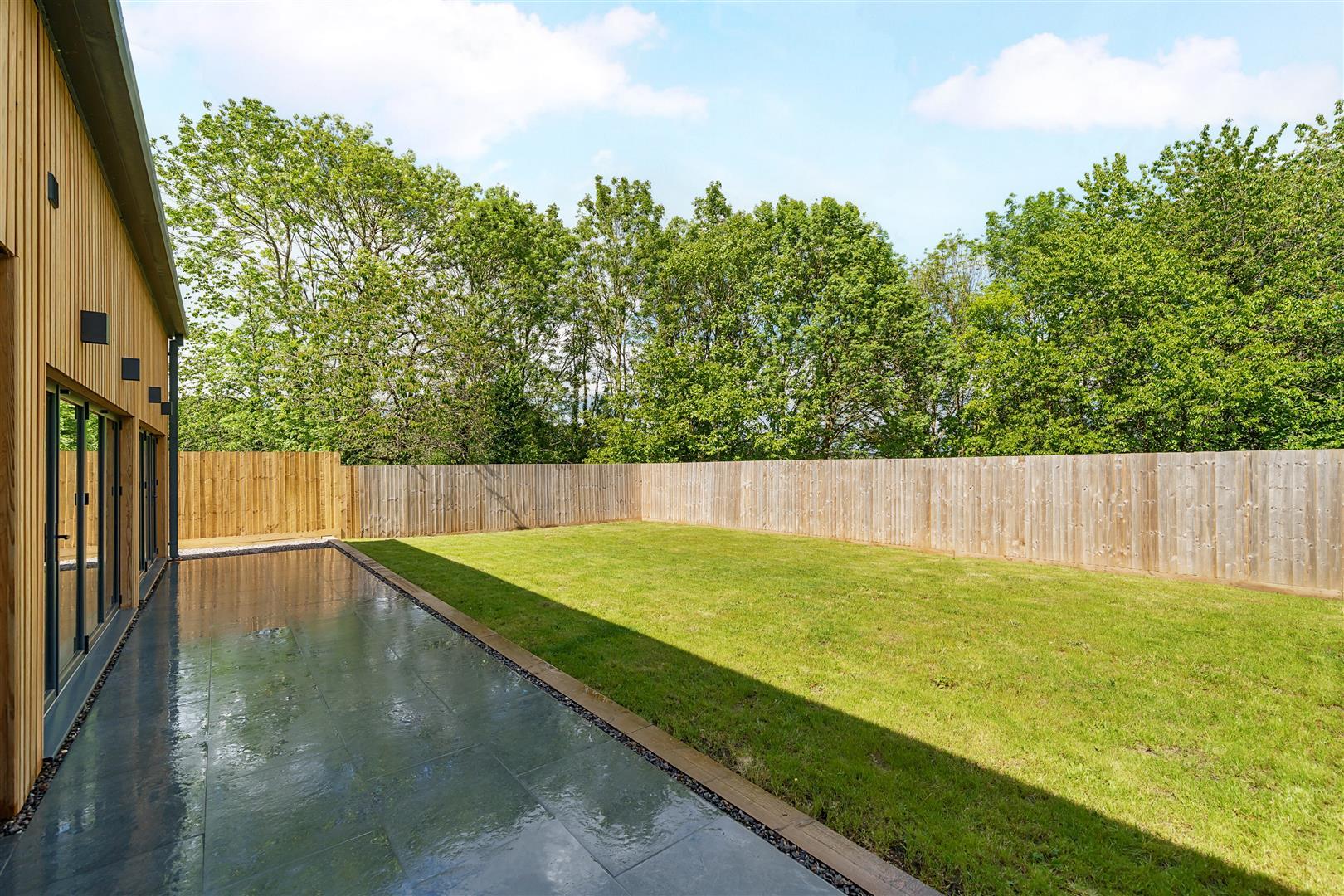 Property Image 48fd59b8-f489-493b-8896-e60833693c72