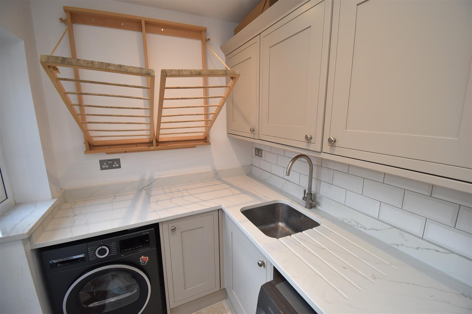 Property Image 48fe069c-f9bf-49c5-bb9c-80481e7ba209