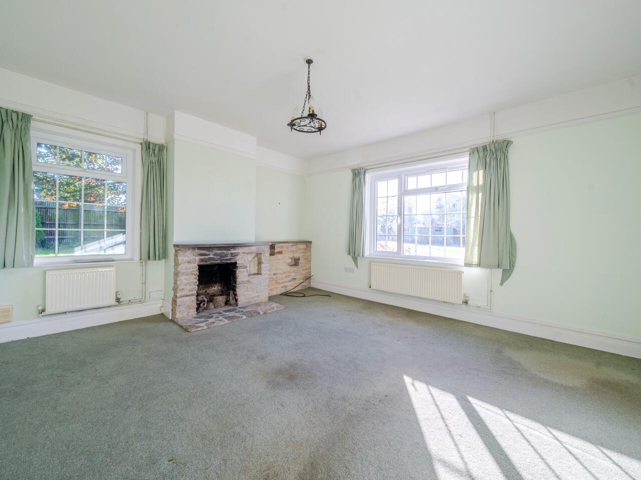 Property Image 48fe86e8-a4ad-45a0-a12e-1c09435eb4df