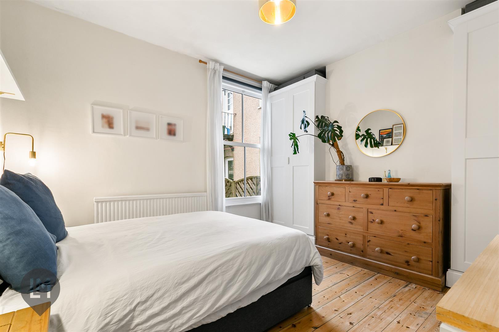 Property Image 490ce072-9e2e-40a9-953e-1f28fa132fe3